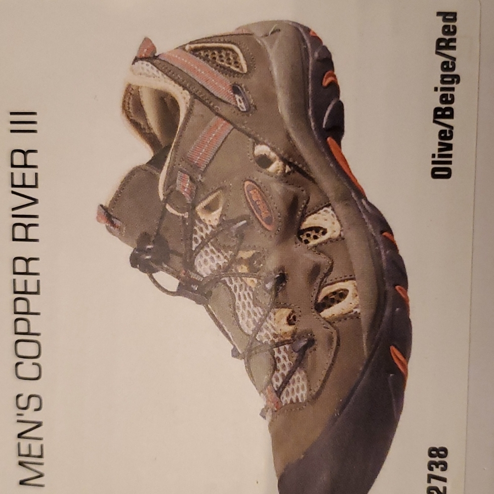 Worldwide sport man Mesh/leather water shoe. Nonmarking sole